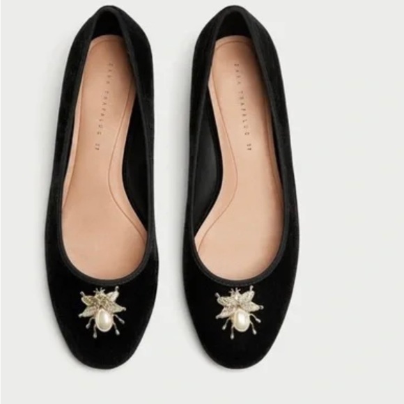 Zara Shoes - Zara Trafaluc Beetle Embellished Velvet Flats shoes limited edition SZ 39 8 Used